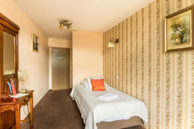Classic Single room