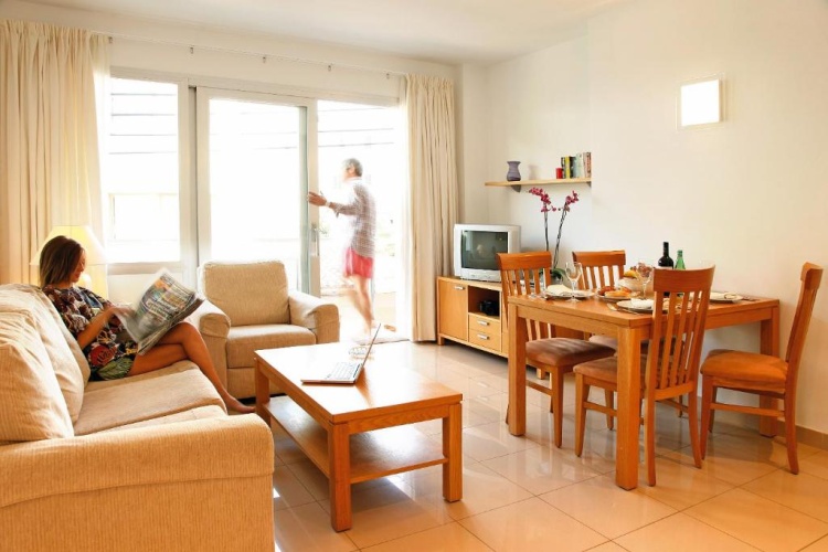 1 Bedroom Apartment
