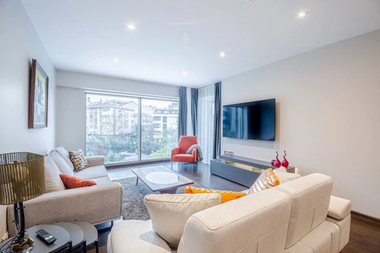 Modern 1bdr Residence With Pool, Gym & Parking