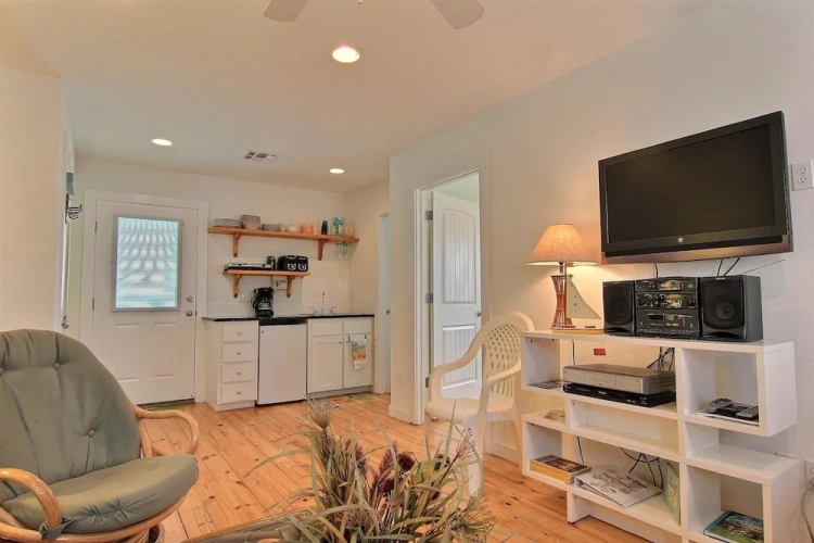 3 Bedrooms Cottage