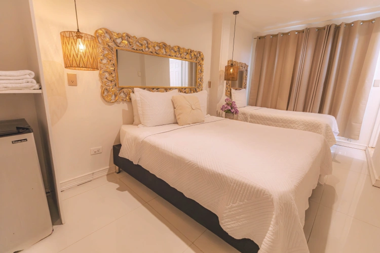 Standard Triple room