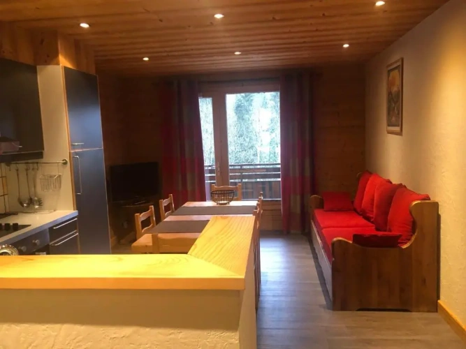 2 Bedrooms Apartment