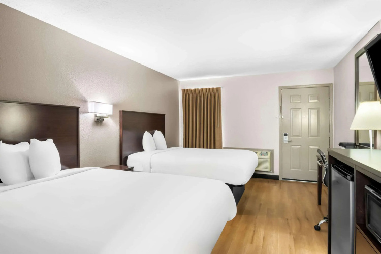 Rodeway Inn Waco Downtown near University