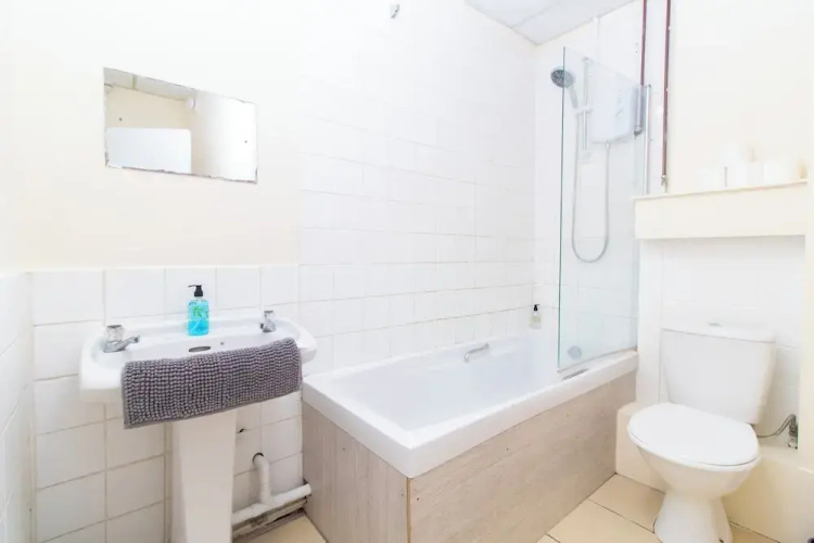 Brookvale Guest House Room 6