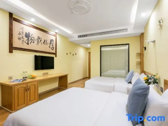 Standard Family room