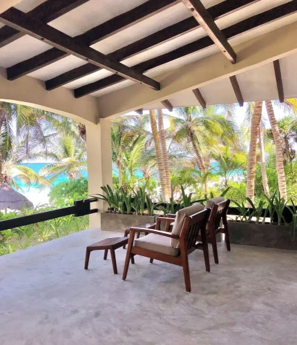 Family Suite with balcony and beachfront