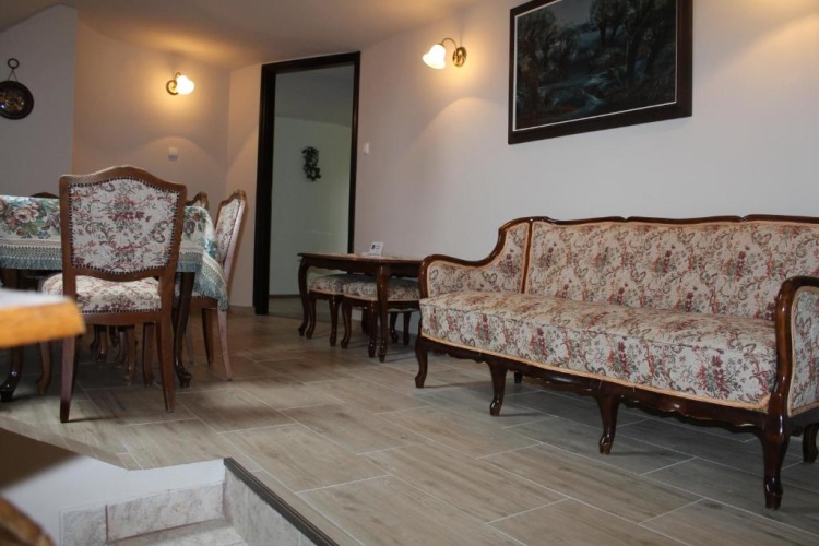 Triple Apartment
