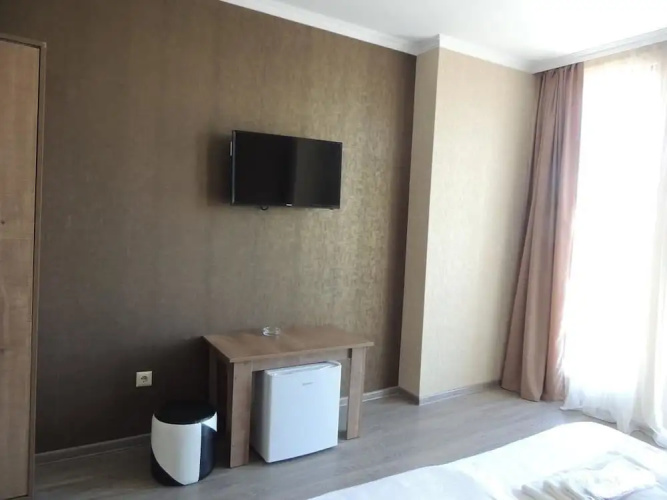 Hotel Batomi