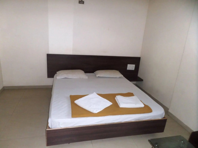 Hotel Cosmo Lodging
