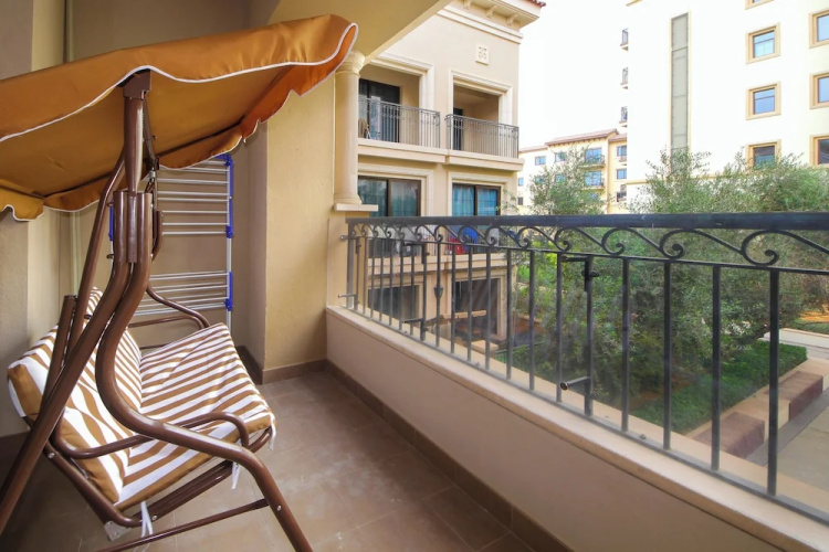 Silk Valley - Luxury 1B with pool access