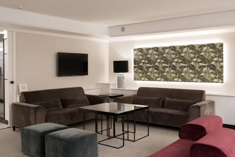 Acacia Suite