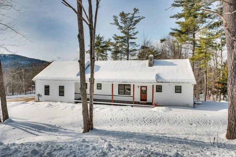 4 Bedrooms Cottage