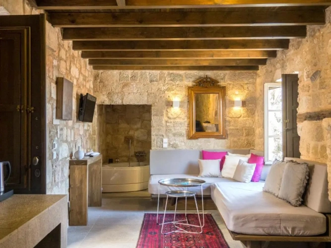 Deluxe Quadruple room