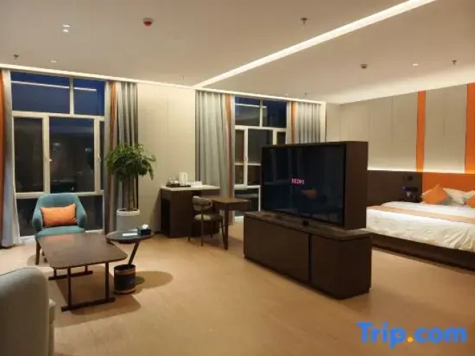 Deluxe Suite