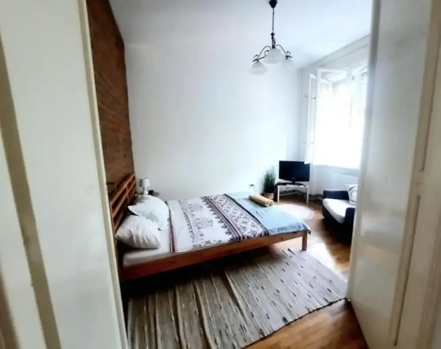 Apartment in Historic Building - Sleeps 4
