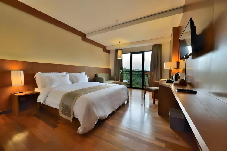 Oak Tree Emerald Hotel & Conventions Semarang