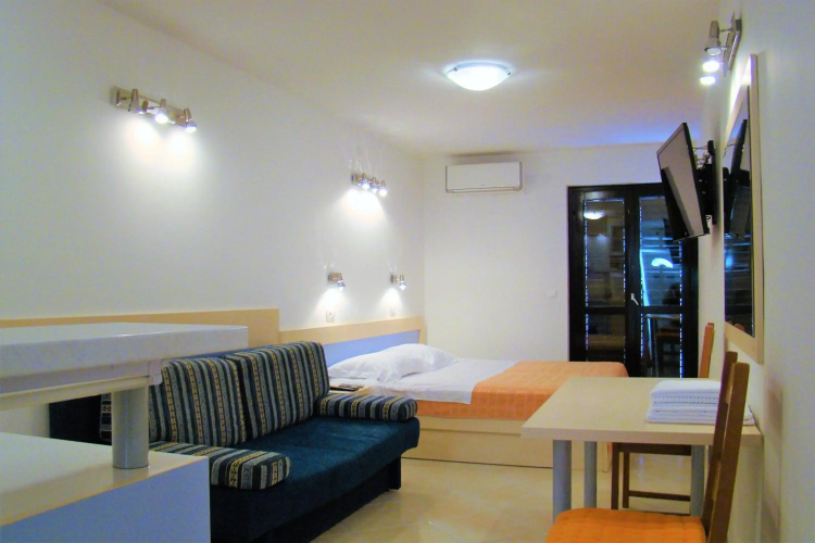 Apartments Lavica