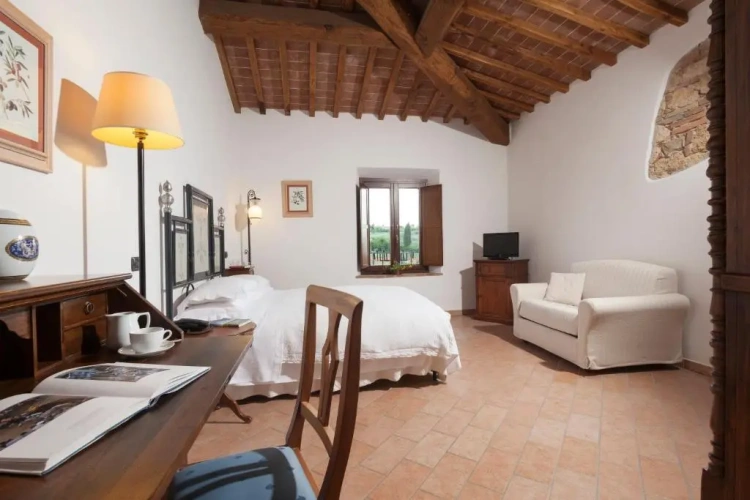 Superior Triple room