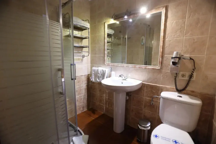 Hostal Goya Suites