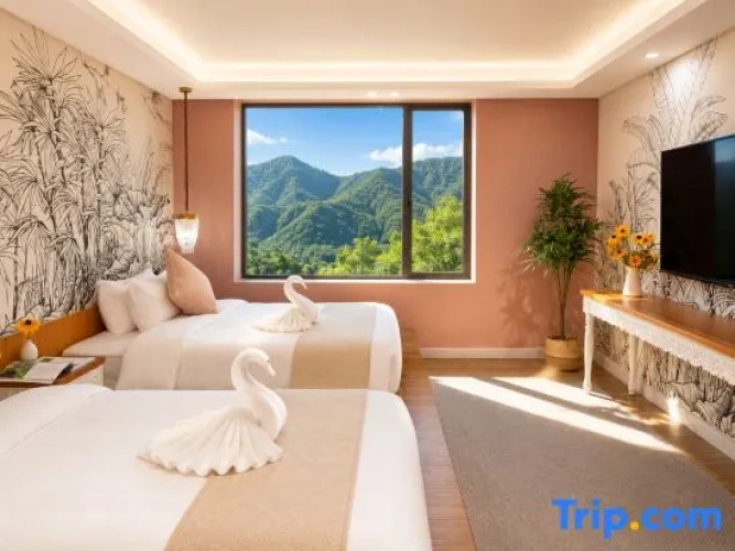 Twin Suite with sunrise view
