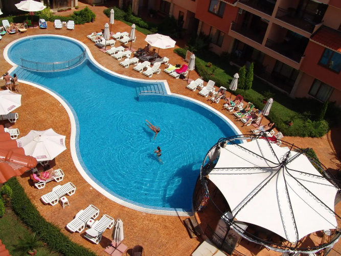 Efir Holiday Village