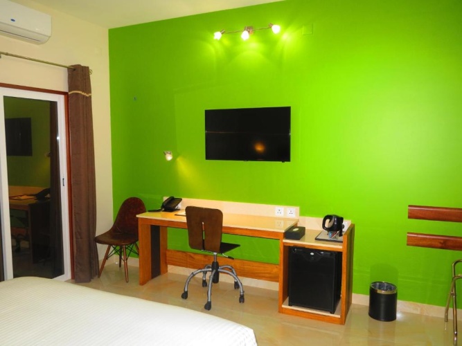Deluxe room with balcony and with view