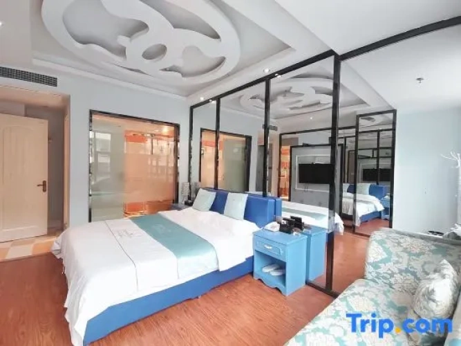 1 Bedroom Deluxe Suite