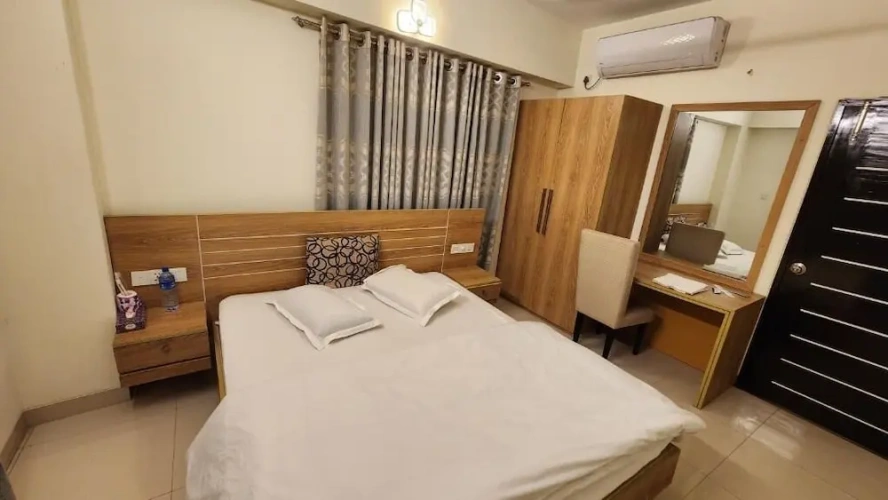 Deluxe Suite with balcony and with sea view
