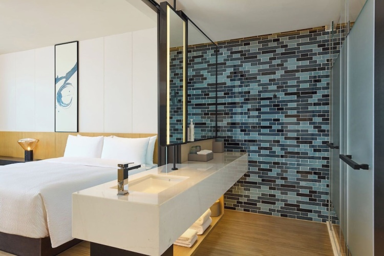 Executive Double room with lake view
