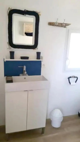 Studio in Grimaud, With Pool Access and Furnished Garden - 900 m From
