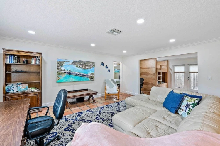 3 Bedrooms Cottage