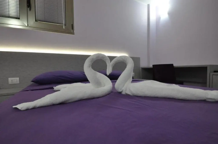Standard Triple room