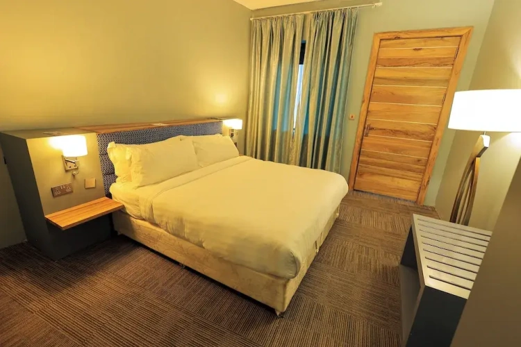 2 Bedrooms Deluxe Apartment with balcony and with lake view