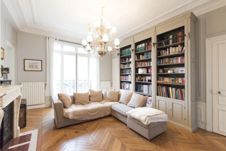 Duplex Near Trocadero