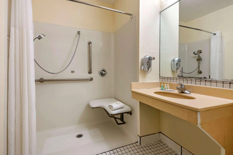 Quality Inn Zephyrhills-Dade City photo 10