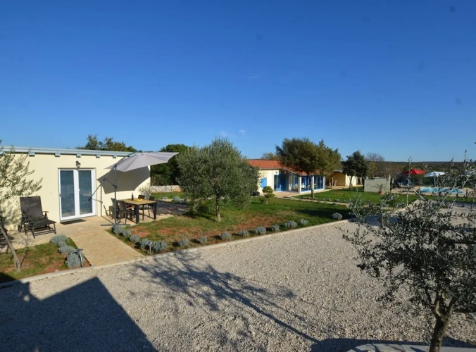 3 Bedrooms Cottage