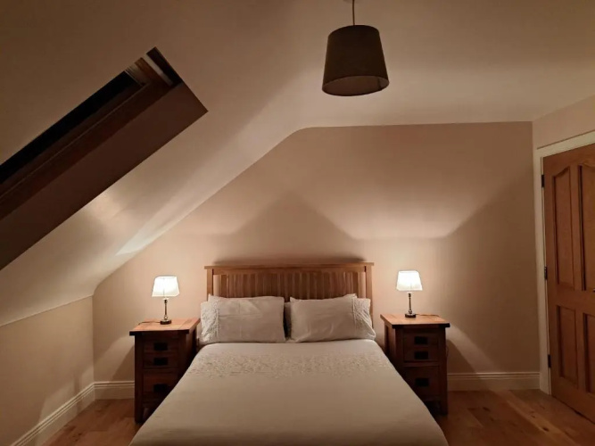 Glenmore House - ROOM ONLY