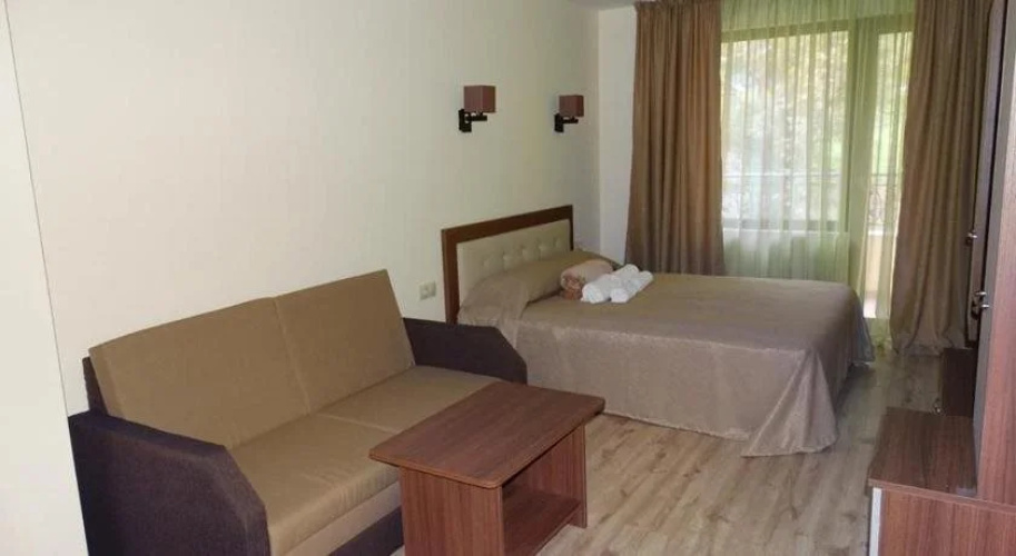 Eco Hotel Momata