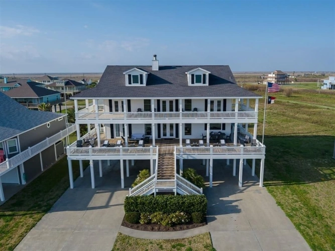 6 Bedrooms Cottage