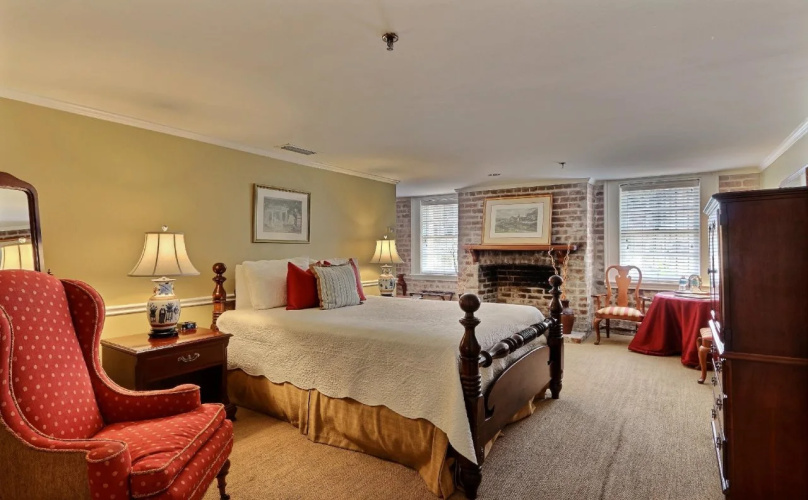 The Presidents' Quarters Inn