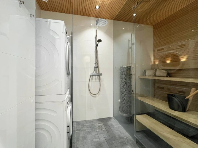 2 Bedrooms Luxury Apartment