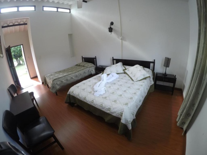 Standard Triple room
