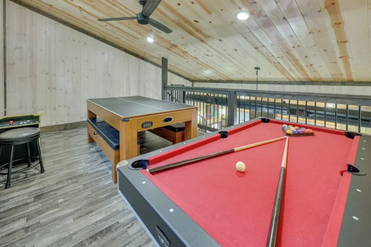 Family-friendly Broken Bow Home w/ Deck & Grill!