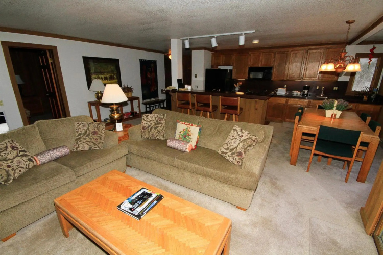 Mountainback #72, Corner Unit