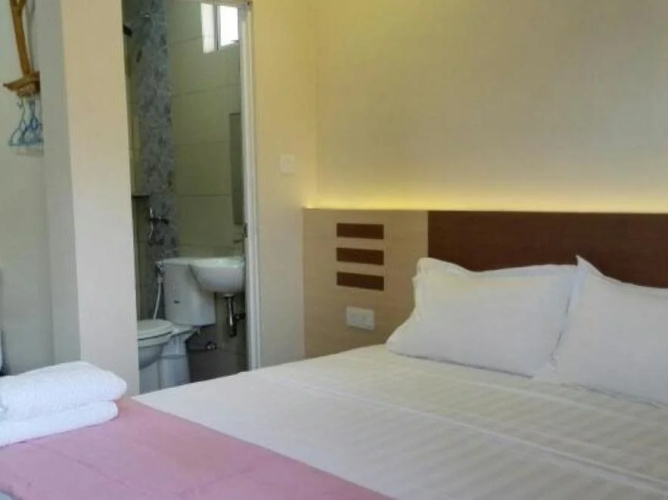 The 16 Hotel