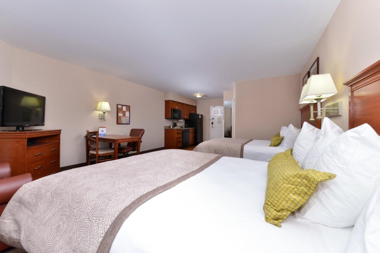 Quadruple Suite