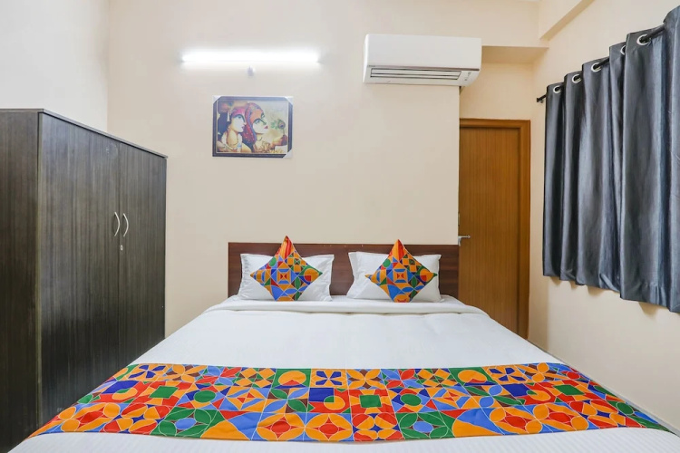 Fabhotel Prestige Castle