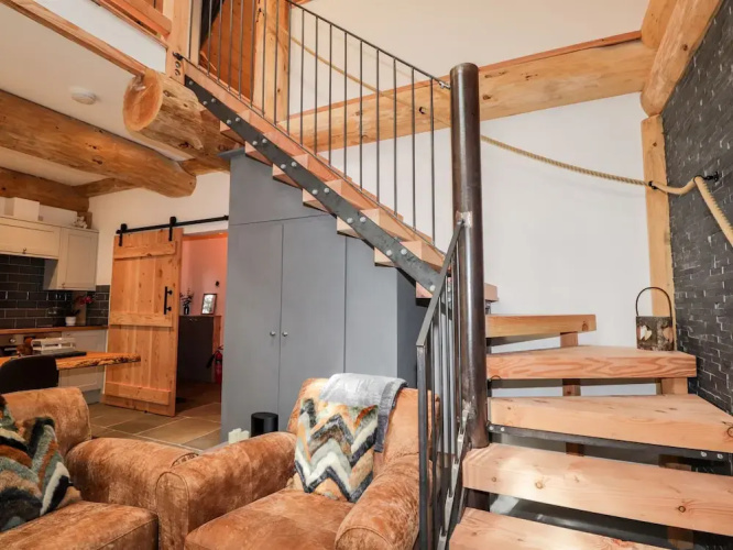 Pine Marten Lodge