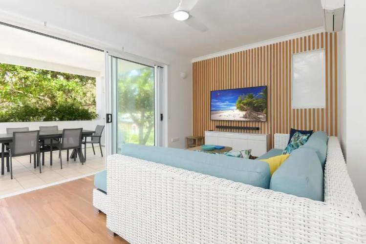 Latitude 16 Beaches