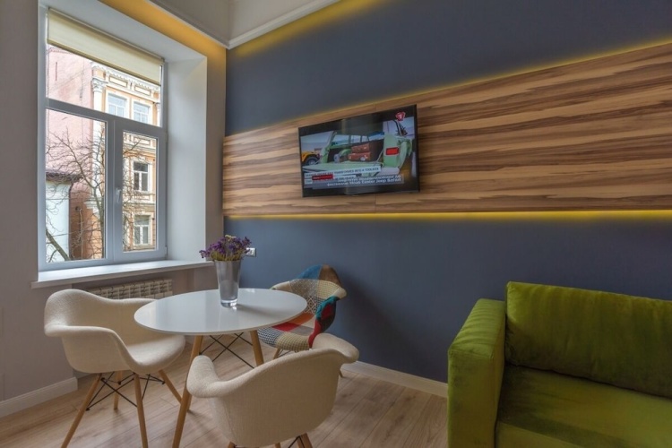 KievApts Sofievskaya 18